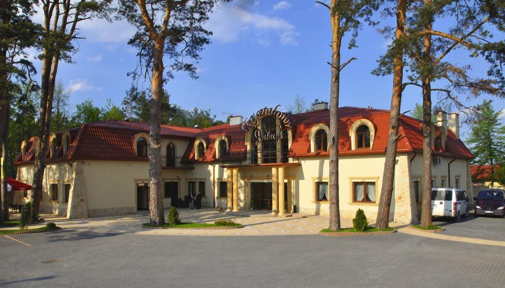Krysztalowy Palacyk Kozienice Dış mekan fotoğraf
